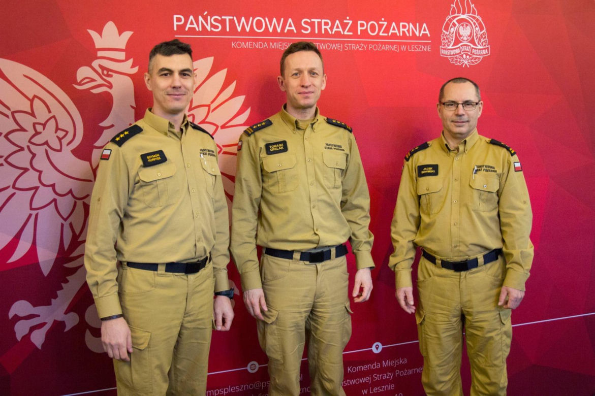 Mniej zdarzeń, ale więcej pożarów i ofiar śmiertelnych. Strażacy z Leszna podsumowali miniony rok