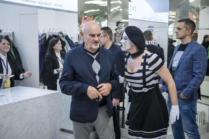 Gwiazdor "Na Wspólnej" zaatakowany przez fankę! "Niech pan już przestanie chlać"!