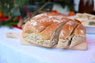 Gdzie kupić pieczywo 24 grudnia, gdy wszystko zamknięte? Oto awaryjne opcje!