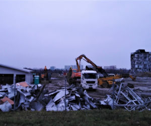 Prace wyburzeniowe w miejscu przyszłego sklepu IKEA w Szczecinie