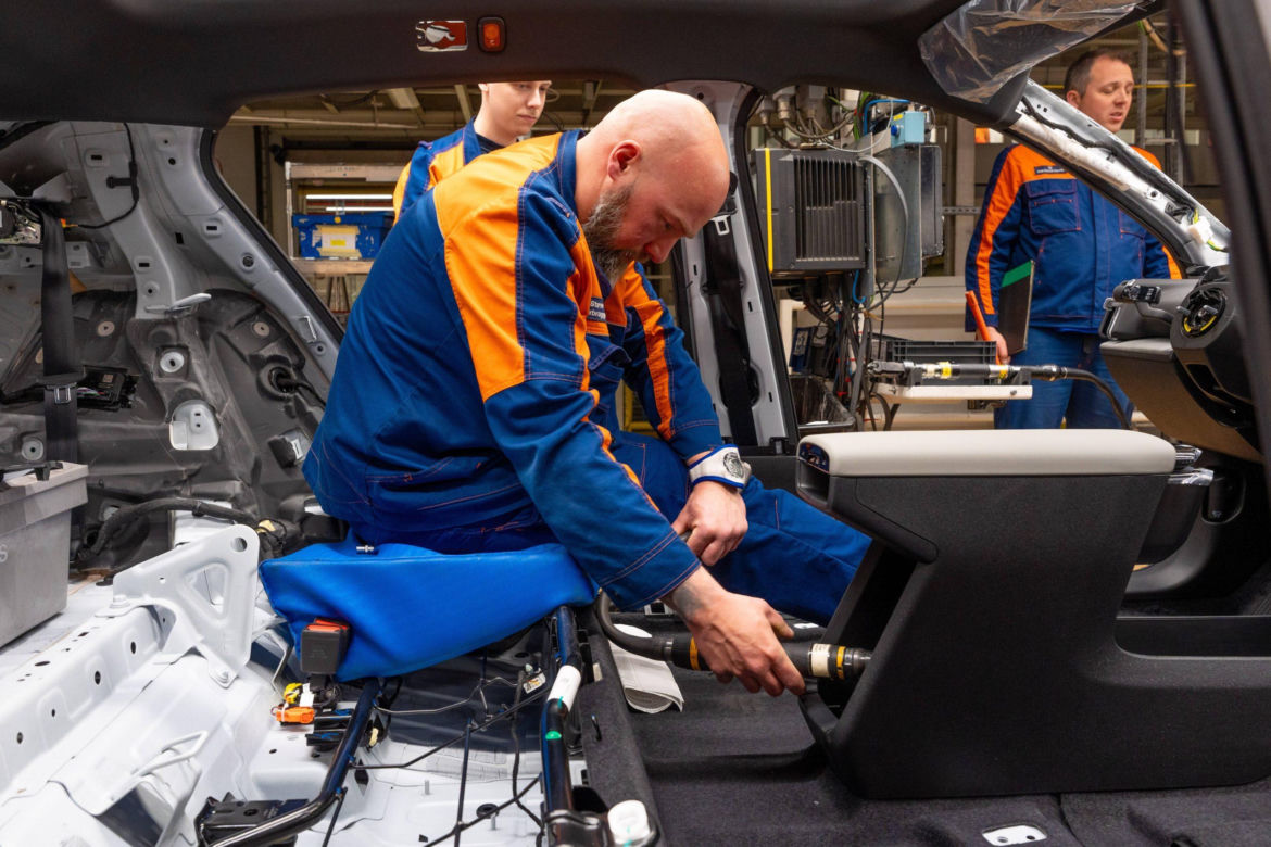 Produkcja Volvo EX30 w Gandawie