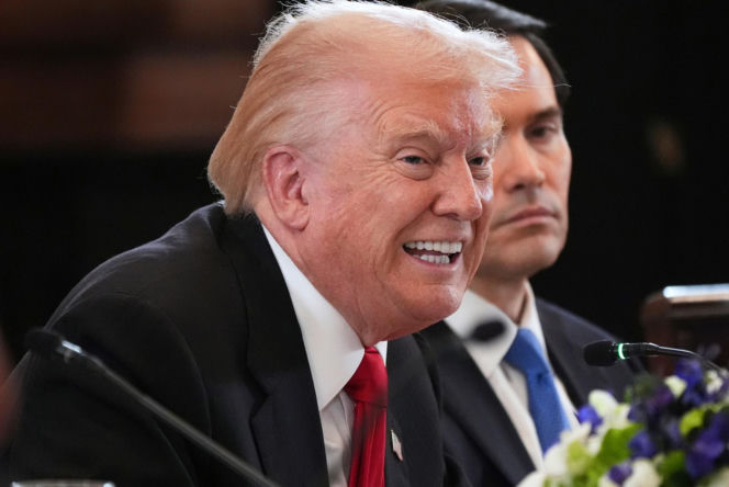 Trump przysnął na oficjalnym spotkaniu! "Jest stary i coraz bardziej to widać"