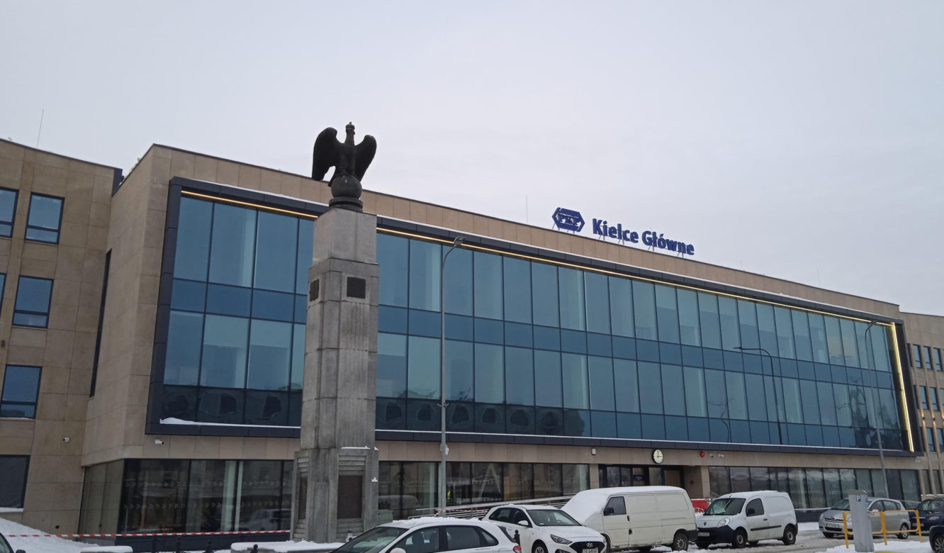 Dworzec PKP Kielce po przebudowie już gotowy. Zobacz jak wygląda z zewnątrz