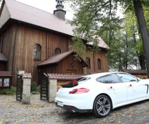Kolarz Rafał Majka pojechał do ślubu Porsche Panamera