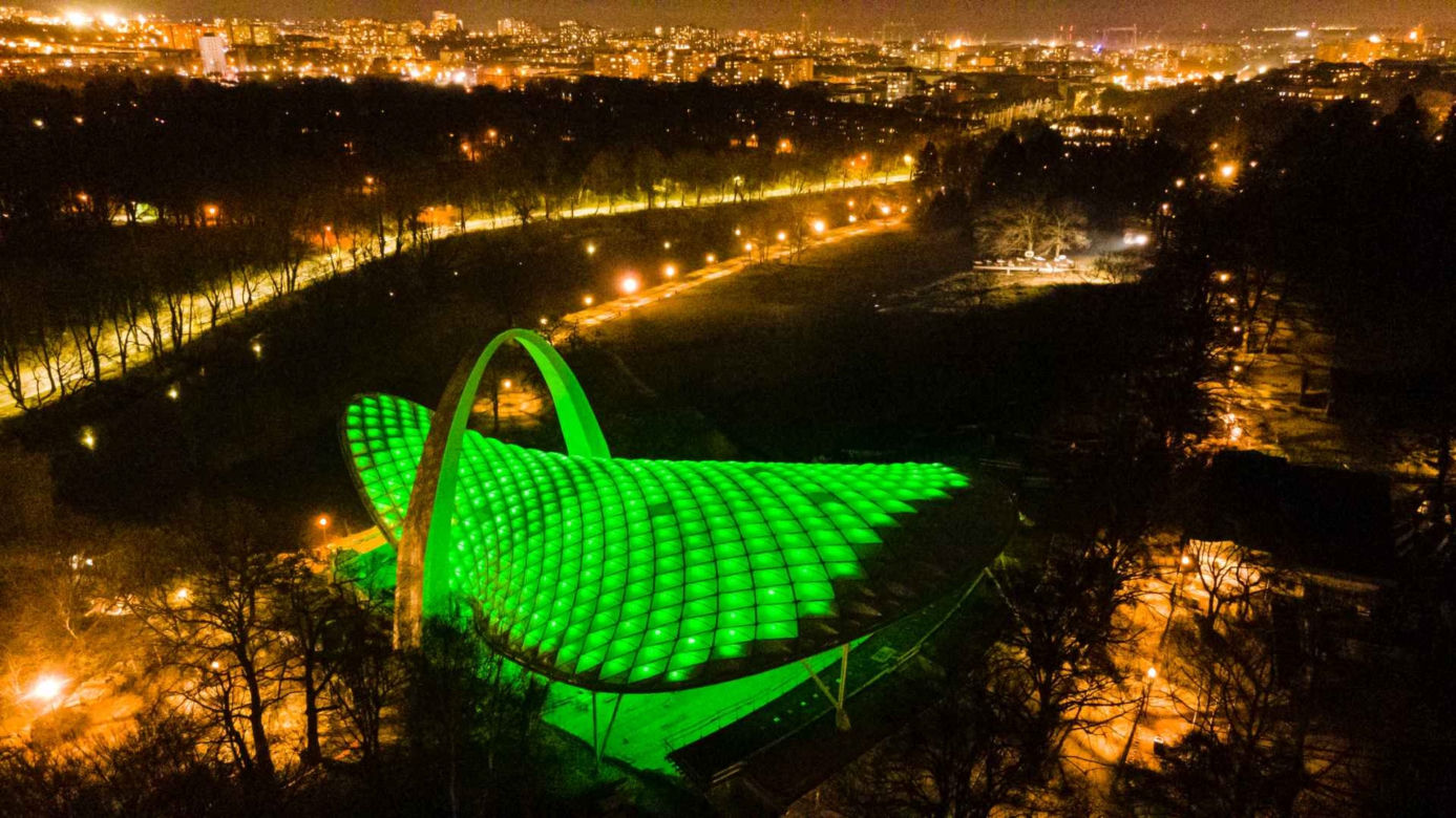 Spektakularna iluminacja Teatru Letniego w Szczecinie