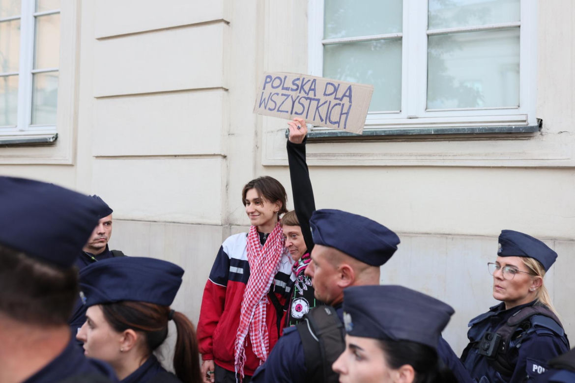 W Warszawie odbył się antyimigrancki marsz i kontrmanifestacja. Pojawiło się kilka tysięcy osób