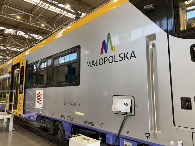 Kolejne nowoczesne pociągi wyjadą na tory w regionie.  Małopolska stawia na kolej