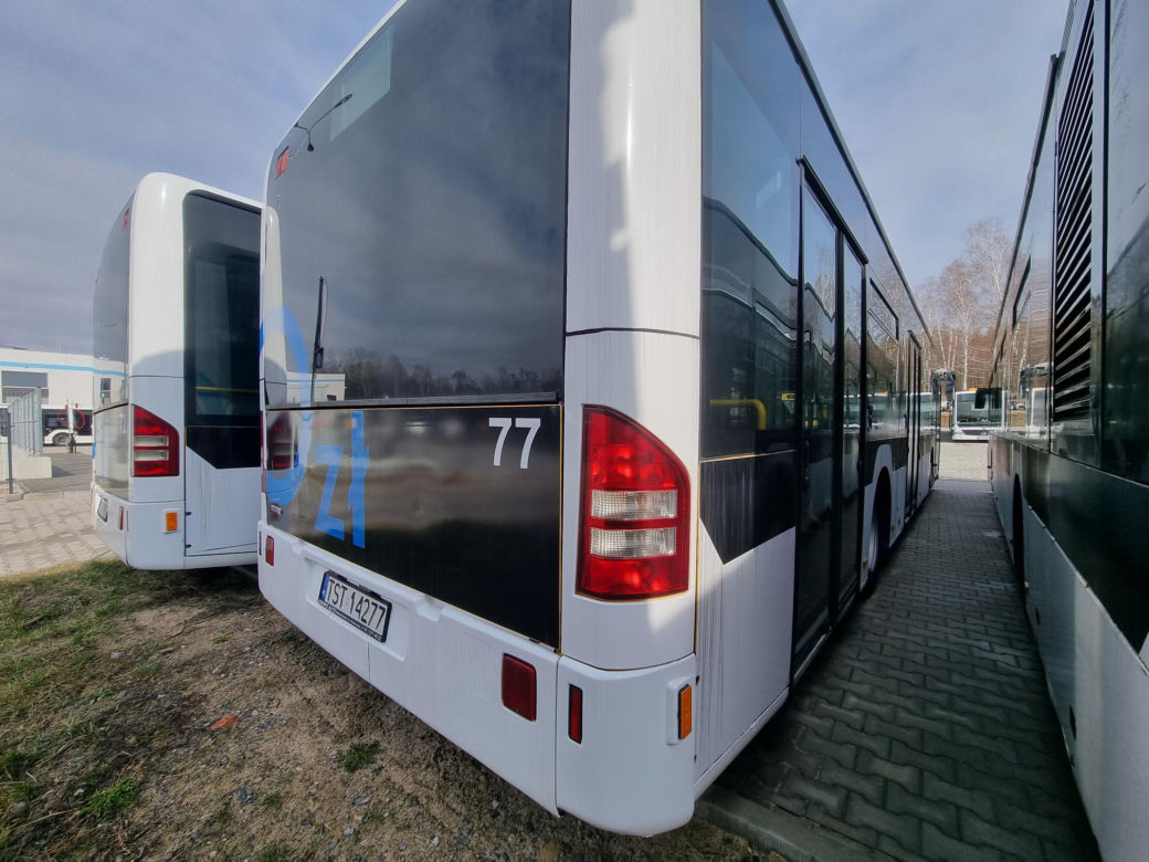 ZEC Starachowice sprzedaje 10 Mercedesów. Drugi przetarg niższa cena