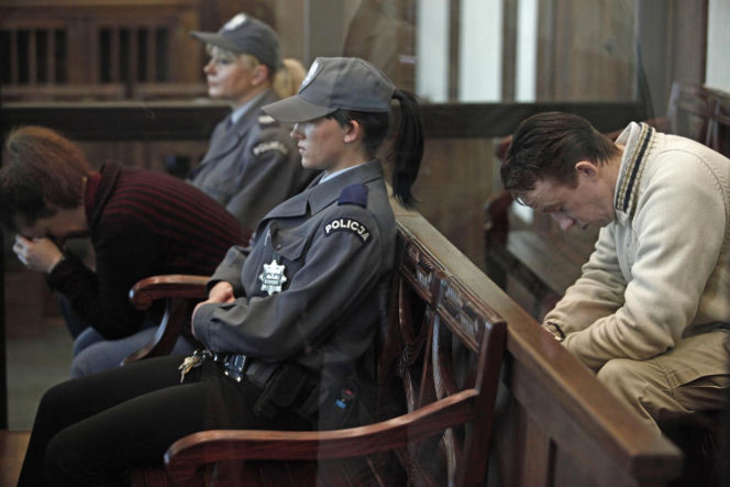 3-letni Bartuś zabity przez ojczyma. Miażdżył mu genitalia! Obnażone zdjęcia skatowanego dziecka w sieci