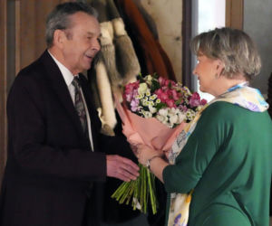 Barwy szczęścia, odcinek 3362: Ostra rywalizacja Czesława i Tolka o Basię na jej imieninach. Goście zobaczą do czego się posuną - ZDJĘCIA