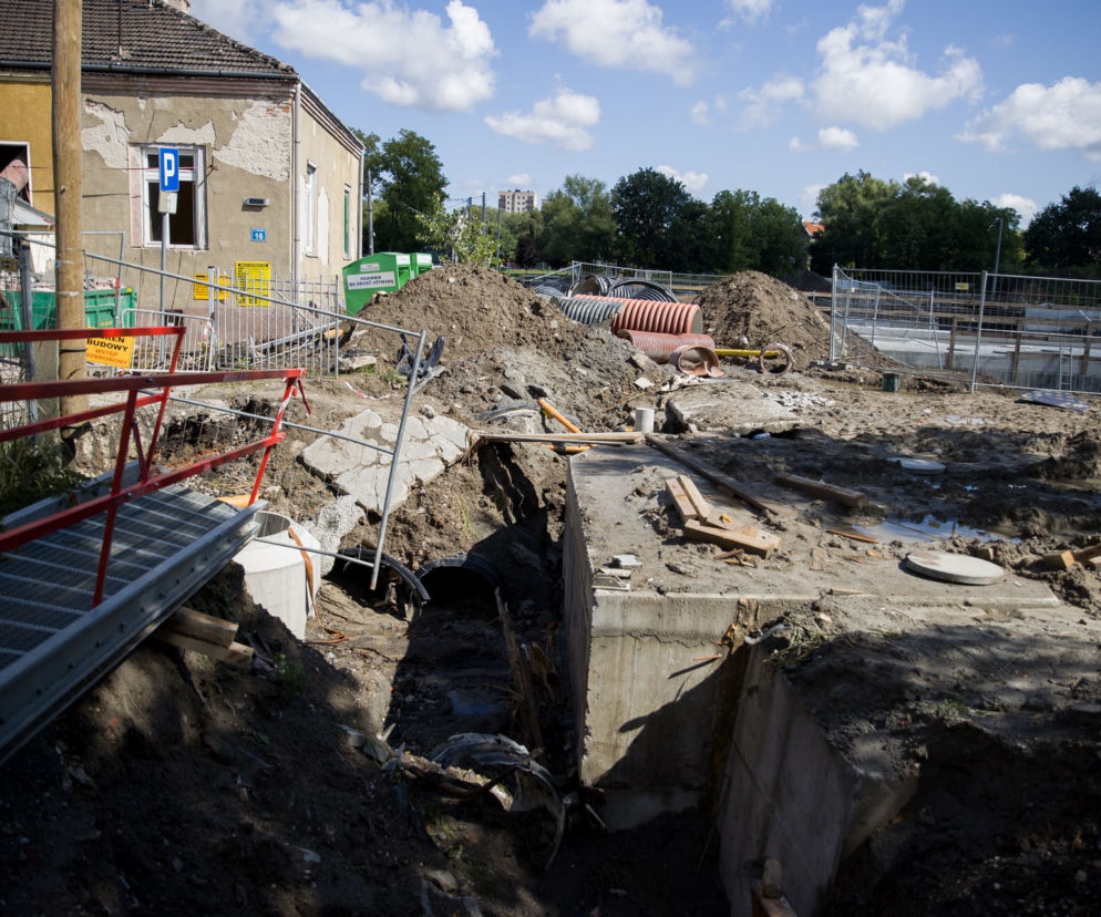 Budują trasę łagiewnicką, odcięli dom od miasta