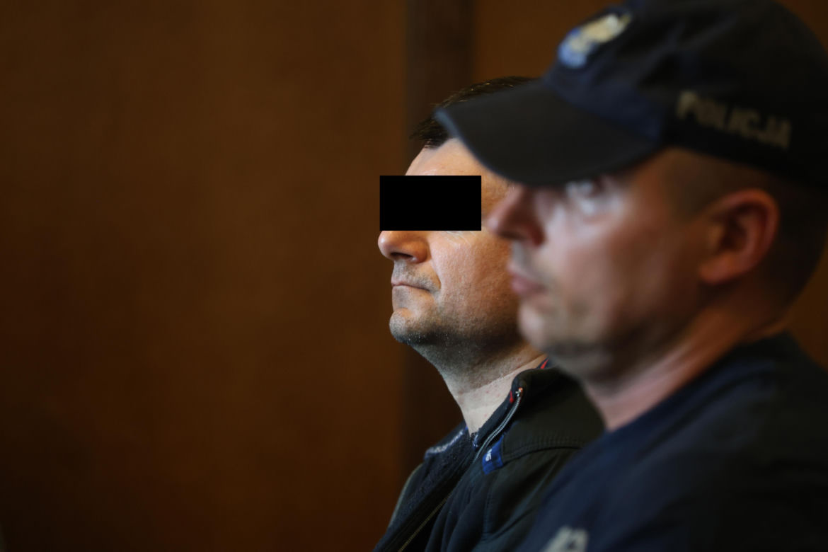 „Czekałem, aż umrze”. Cztery ciała przy Grzybowskiej w Warszawie. Świadkowie znikają przed rozprawą