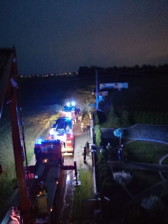 Pożar domu w Kargoszynie! W środku 5-osobowa rodzina!