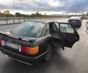 Przewoził rusztowanie swoim Audi