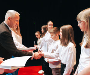 Najzdolniejsi uczniowie odebrali stypendia Prezydenta Miasta Siedlce