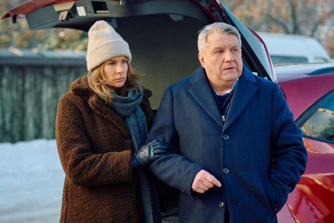 Podczas pogrzebu rodziców Alana Mariuszowi kompletnie puszczają nerwy.