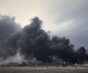 Czarny deszcz spadł w Iranie! Słońce zniknęło