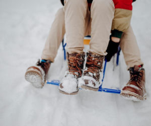 Bezpiecznie na sankach. Na co zwrócić uwagę? 