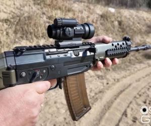 Karabin SIG 553 - niezawodność Kałasznikowa w szwajcarskim wydaniu