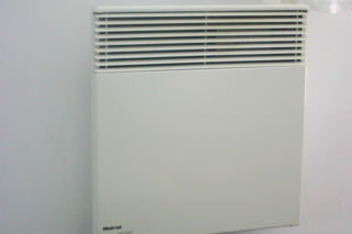 Grzejnik konwektorowy - ile prądu zużywa? Co lepsze - grzejnik konwektorowy czy na podczerwień? 