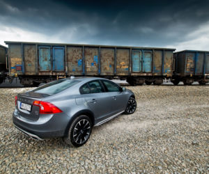 Volvo S60 Cross Country D4 AWD Summum