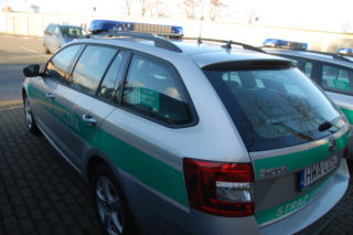 Sukces podlaskiej straży granicznej. W jednym dniu znaleźli dwa kradzione samochody!