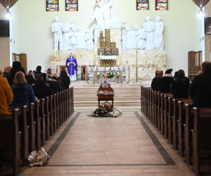 Morze łez nad trumną Ewy Orłowskiej. Zginęła z ręki kochanka. Pogrzeb w Starogardzie Gdańskim