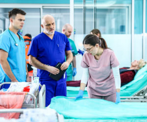 Szpital św. Anny, odcinek 106: Marta otrzymuje propozycję nowego kontraktu, którego warunki doprowadzą ją do ostrej konfrontacji ze Streckerem