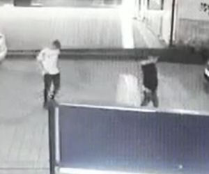 Tajemnicze plamy na koszulce Macieja Aleksiuka