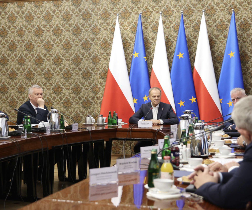 Pilne spotkanie Donalda Tuska! Chodzi o cyberataki na infrastrukturę energetyczną