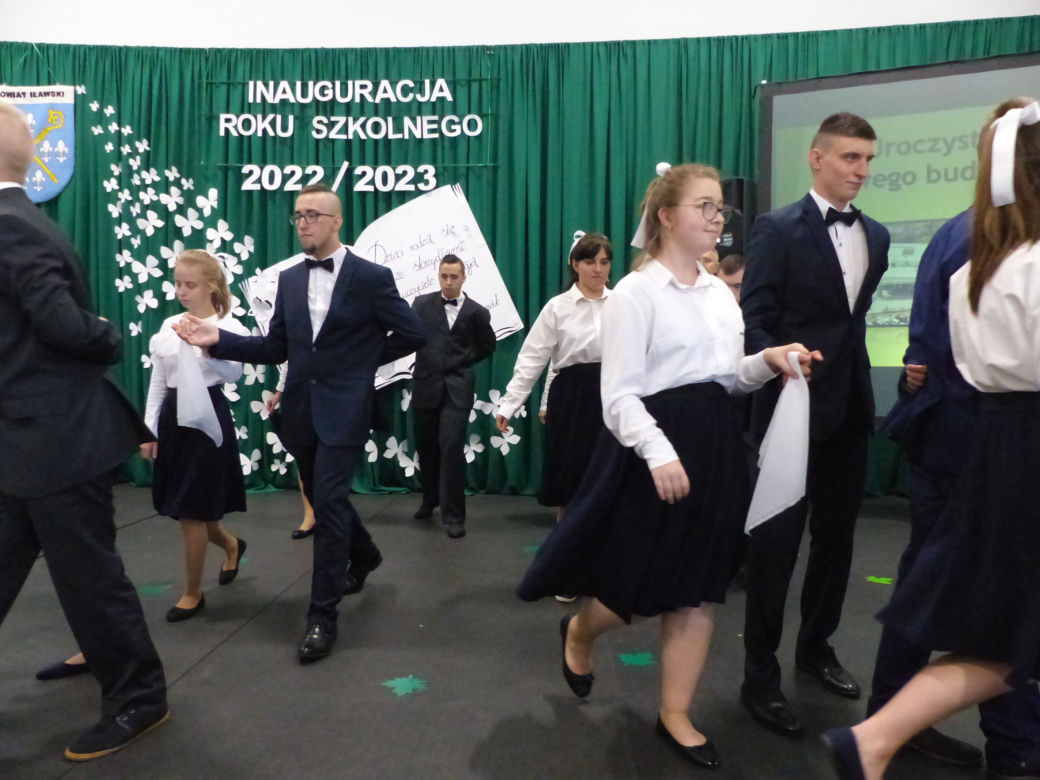 Otwarcie szkoły przy Sucharskiego