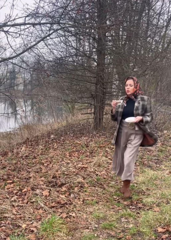 Ola Kwaśniewska jak Elżbieta II