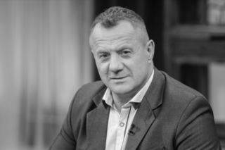 Krzysztof z Rolnik szuka żony żegnany przez Martę Manowską. Spoczynek tak zasłużony, a tak sponiewierany