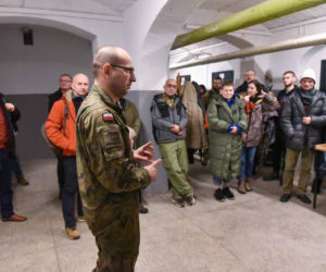 W Toruniu na siarczystym mrozie szkolą się cywile