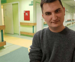 Choruje od dziecka, ale co roku znajduje siły by zbierać pieniądze na WOŚP. „Widzę, jak ważna jest ta pomoc”