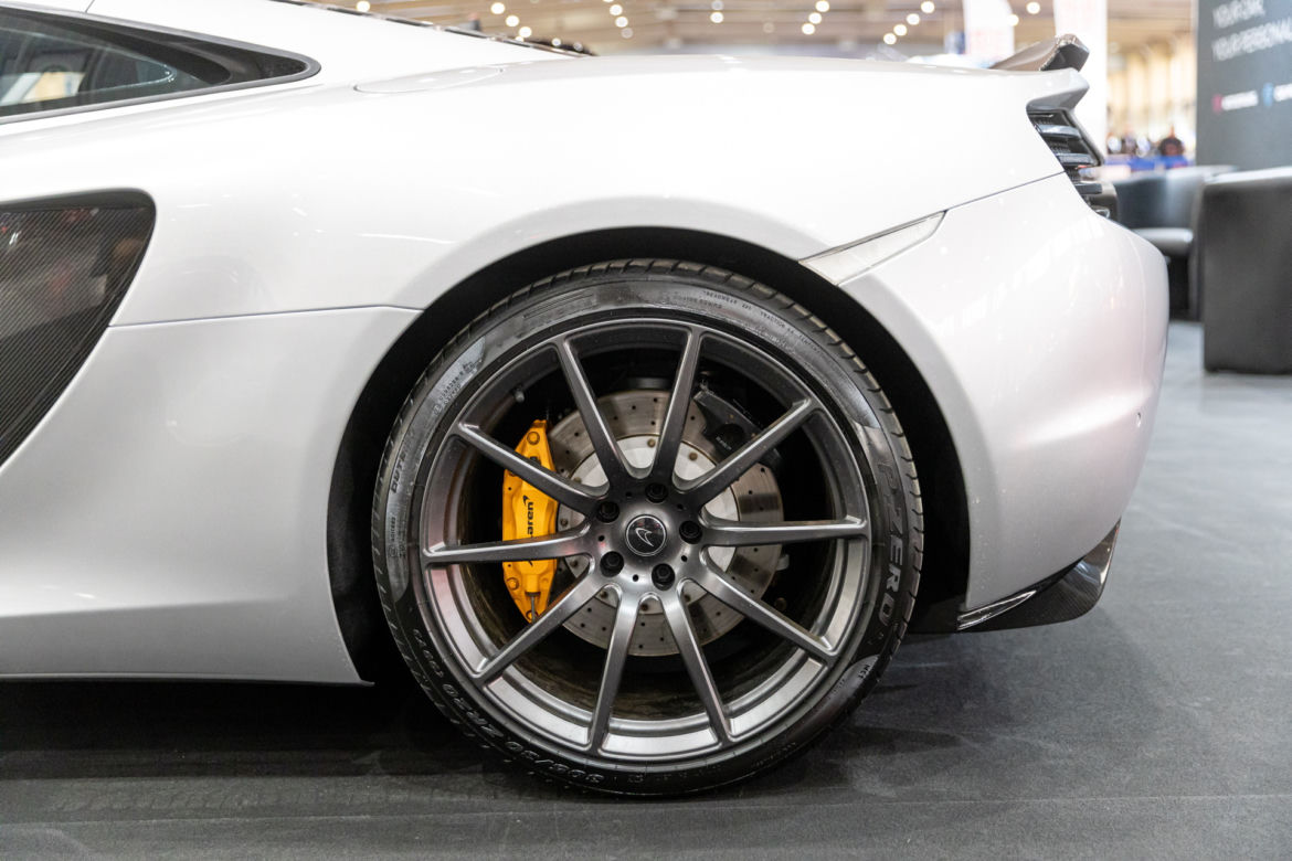 Poznań Motor Show 2022 trwa. Pojazdy policyjne także zachwycają 
