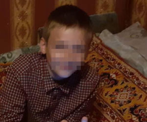 Matka trzymała synka, ojczym go torturował. Sebastian nie przeżył! 100 uderzeń w pół godziny