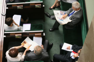 marek belka w sejmie podczas obrad nt deficytu budzetowego (7)