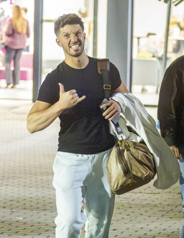 Jędrzęjczyk w ramionach Kuroczko, Kuna w wielkiej czapie i stylowa Wieniawa