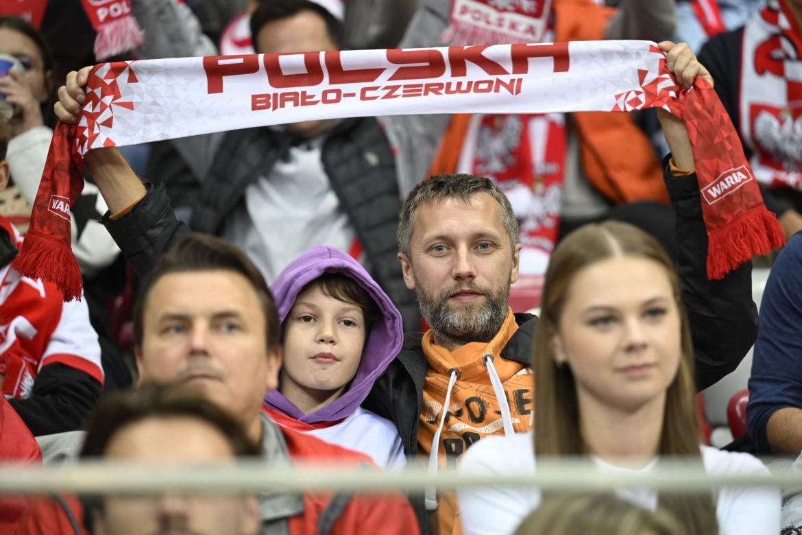 Kibice na meczu Polska - Rumunia. Znajdź się na zdjęciach z Narodowego!