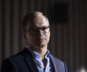 Szadź odc. 1. Piotr Wolnicki (Maciej Stuhr)