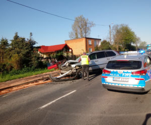 Groźny wypadek w Kozeninie: 51-latek wyjechał na czołówkę