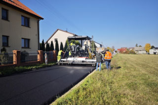 Zaorana ulica w Gliwicach - Ostropie ponownie została wylana asfaltem