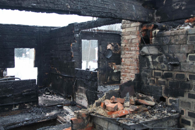 Ratowała sąsiadów z pożaru, osierociła synka. Tragedia na Mazowszu