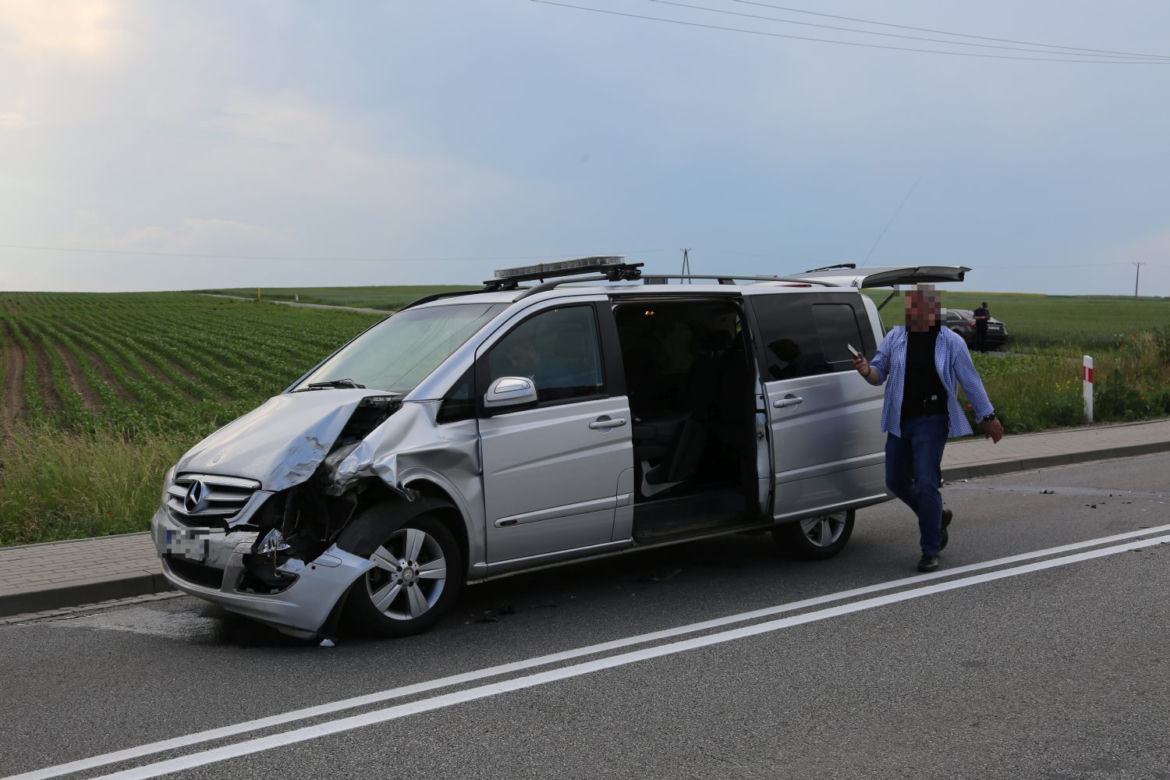 Kolizja z udziałem busa Służby Ochrony Państwa