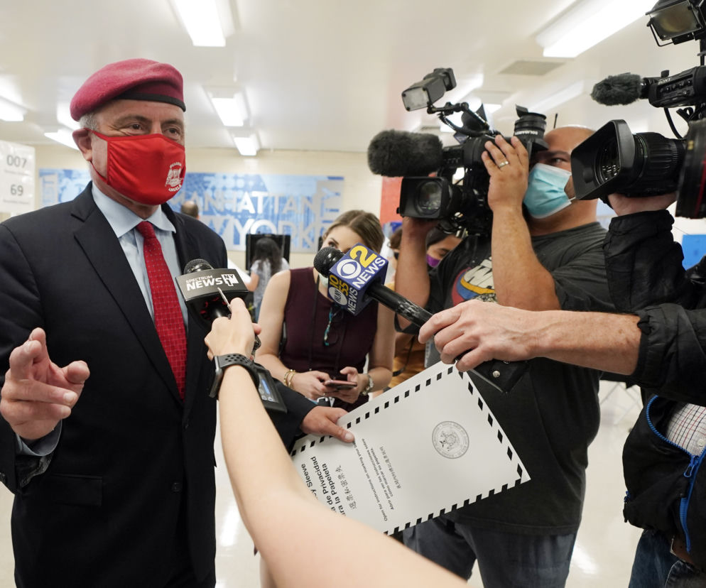 Nowy Jork postawił na Adamsa