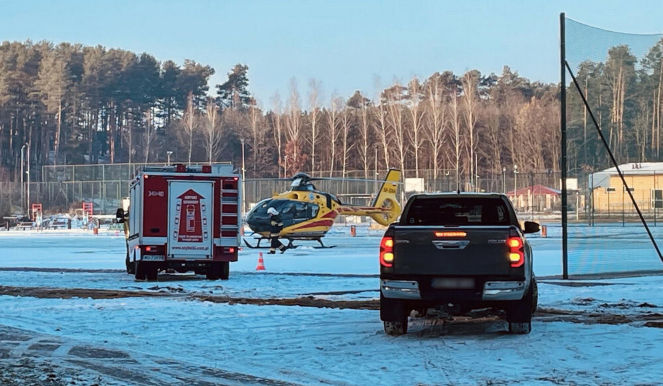 To on zadawał ciosy nożem w szkole. 18-letni uczeń ranił 3 osoby