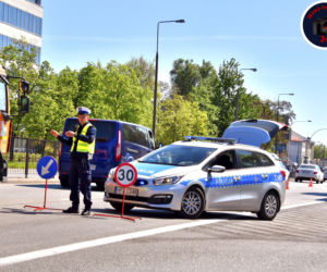 Motocyklista zderzył się z autobusem miejskim na Łopuszańskiej