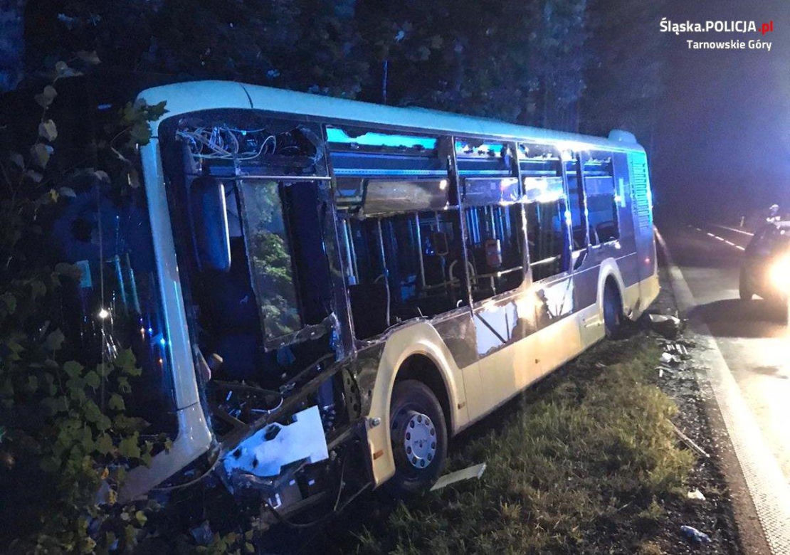 Świerklaniec. 31-latek doprowadził do dwóch wypadków. 5 osób rannych [ZDJĘCIA]