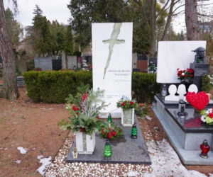 Grób Pawła Królikowskiego na Powązkach w Warszawie